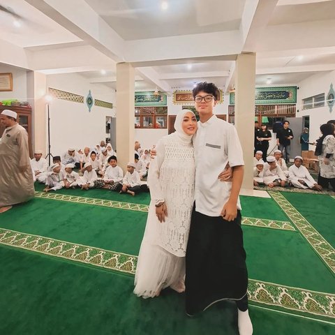 Di hari ulang tahunnya, Keanu Massaid mengungkapkan rasa syukur atas momen penuh makna ini, yang dirayakan dengan kebersamaan bersama keluarga dan anak-anak yatim piatu.<br><br>