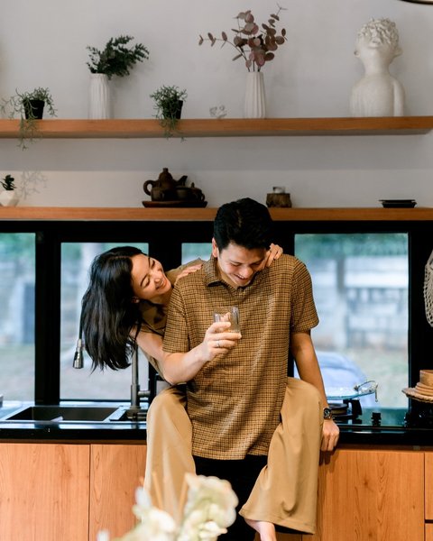 Potret Glenca Chysara & Rendy Jhon Lakukan Photoshoot di Rumah, Simple tapi Estetik Abis