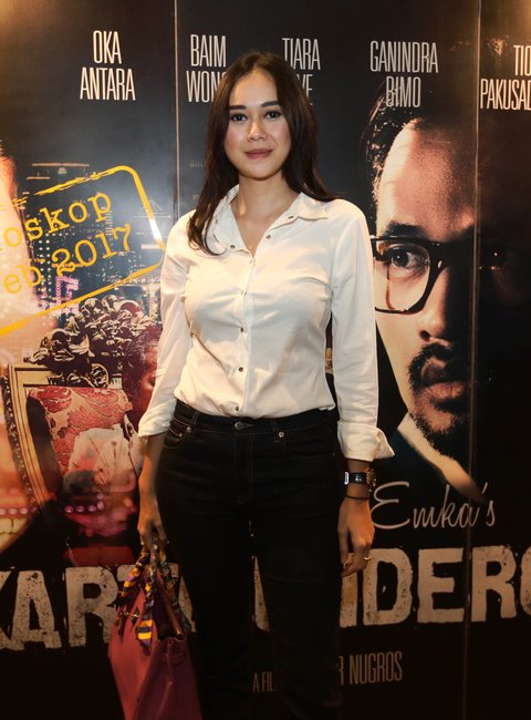 Setelah debutnya, Aura Kasih membintangi beberapa film populer seperti 