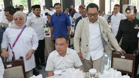 FOTO: Pasangan Bacagub Jakarta Ridwan Kamil-Suswono Rapat Perdana dengan Tim Pemenangan RIDO Bersama KIM Plus