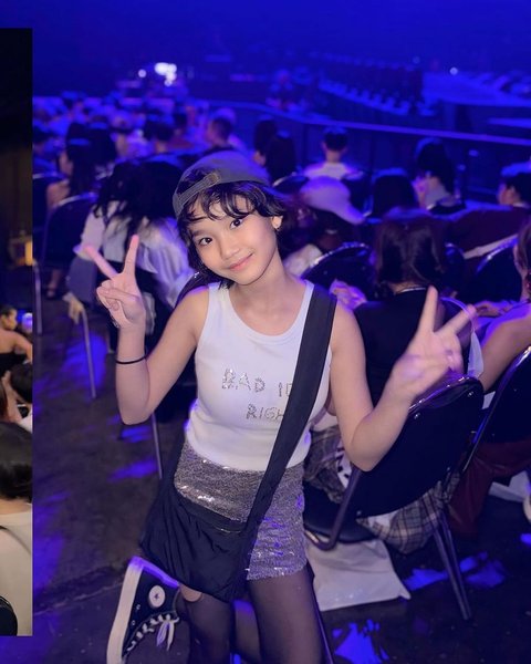 8 Foto Bilqis, Putri Ayu Ting Ting, Saat Menyaksikan Konser Olivia Rodrigo, Gaya Berpakaiannya yang Stylish Mendapat Banyak Pujian