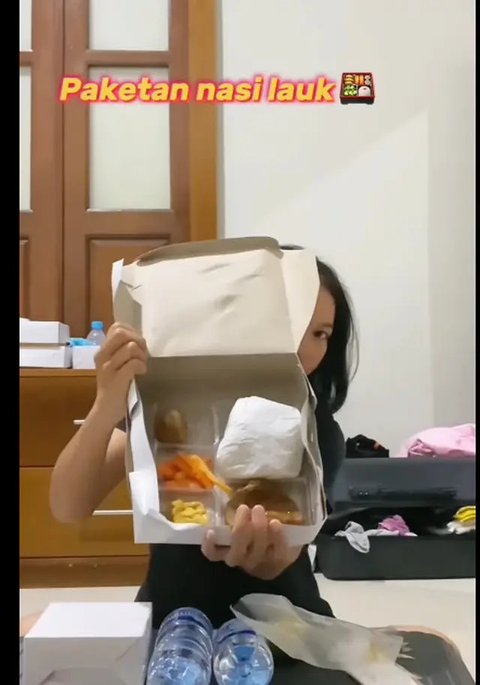 Potret Menu Makan Atlet PON XXI Aceh-Sumut. (Sumber: X/@MafiaWasit)