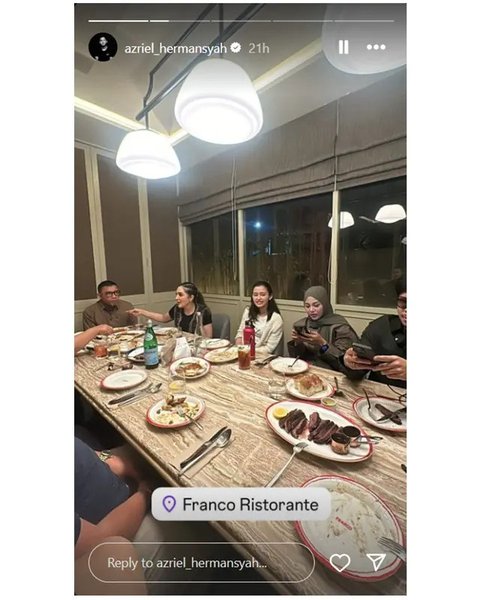 Potret Dinner Sarah Menzel Bareng Keluarga Azriel. (Sumber: Instagram/azriel_hermansyah)