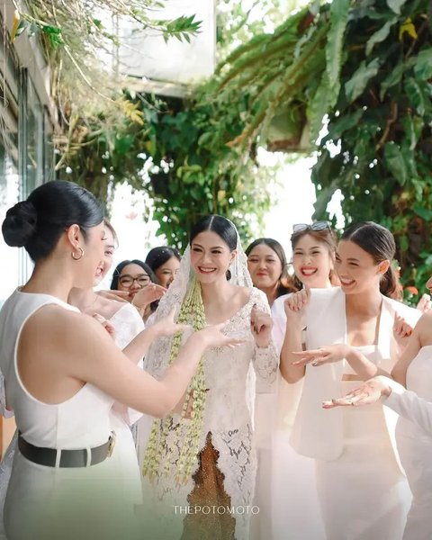 Pernikahan Hana Saraswati dan Justin Harijawan (Sumber: Instagram/hanahaho)