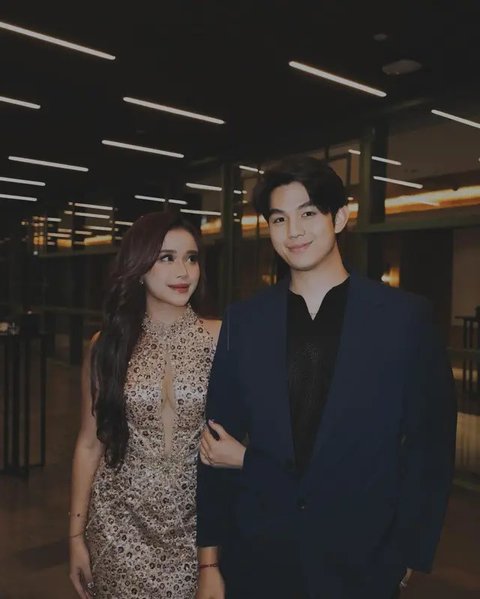 Potret Brisia Jodie dan Jonathan Alden Hadiri Kondangan (Sumber: Instagram/brisiajodie96)