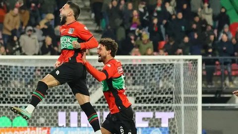 Aksi Calvin Verdonk bersama NEC Nijmegen di Eredivisie 2024/2025. (Instagram/c.verdonk)