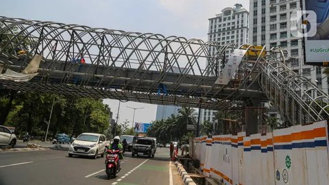 FOTO: Penampakan JPO Berkonsep Modern yang Sedang Dikebut Pemprov DKI Jakarta