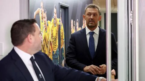 Pelatih baru Timnas Australia, Tony Popovic.
