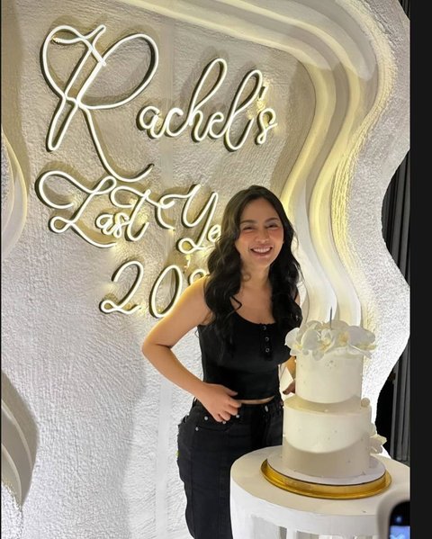 Momen Spesial! 10 Potret Ulang Tahun Rachel Vennya yang Sederhana dengan Kado Manis dan Tato Baru