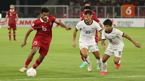 Kualifikasi Piala Asia U20 - Timnas Indonesia Vs Timor Leste - Duel Pemain (Bola.com/Adreanus Titus)