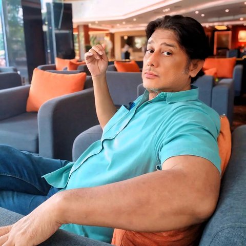 7 Potret Terbaru Anto Wijaya Pemeran Angling Dharma, Kini Usia 54 Tahun - Karismanya Dipuji Gak Hilang