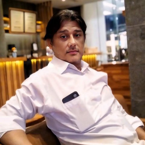 7 Potret Terbaru Anto Wijaya Pemeran Angling Dharma, Kini Usia 54 Tahun - Karismanya Dipuji Gak Hilang