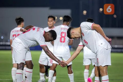 Starting XI Timnas Indonesia U-20 pada laga Grup F Kualifikasi Piala Asia U-20 2025 melawan Timor Leste di Stadion Madya, Senayan, Jakarta, Jumat (27/09/2024). (Bola.com/Bagaskara Lazuardi