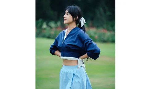Potret Anya Geraldine dengan Gaya Rambut Berponi (Sumber: Instagram/anyageraldin)