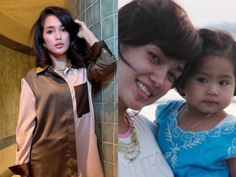 Kini Ussy sudah berusia 42 tahun, namun sosoknya seolah tak alami penuaan.