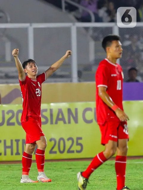 FOTO: Sujud Syukur Pemain Timnas Indonesia Lolos ke Piala Asia U-20 2025 usai Tahan Imbang Yaman