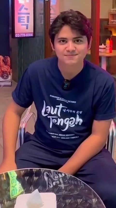 7 Potret Terbaru Aliando Syarief yang Disebut Kembali ke Setelan Pabrik