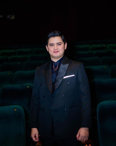 7 Potret Terbaru Aliando Syarief yang Disebut Kembali ke Setelan Pabrik