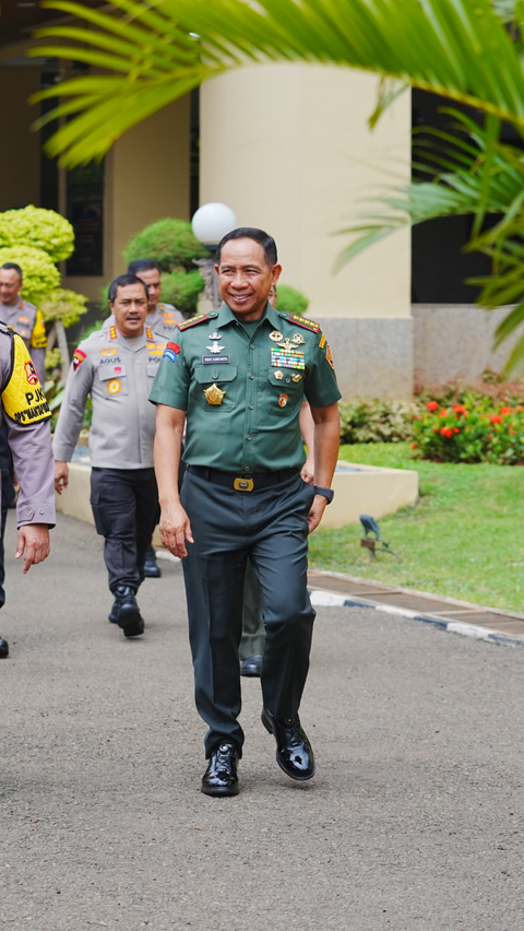 Panglima TNI Jenderal Agus-Kapolri Sigit