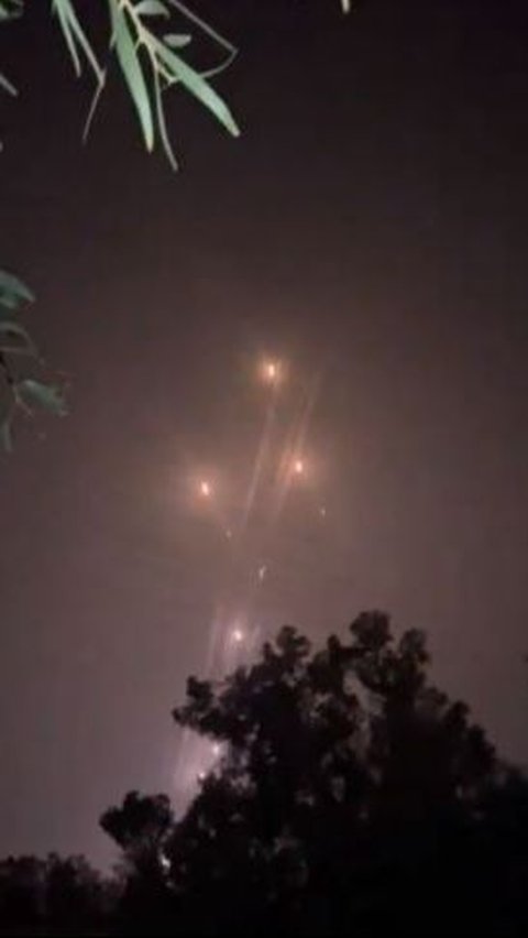 Hamas 'Meriahkan' Malam Tahun Baru di Israel dengan Luncurkan Serangkaian Roket ke Tel Aviv