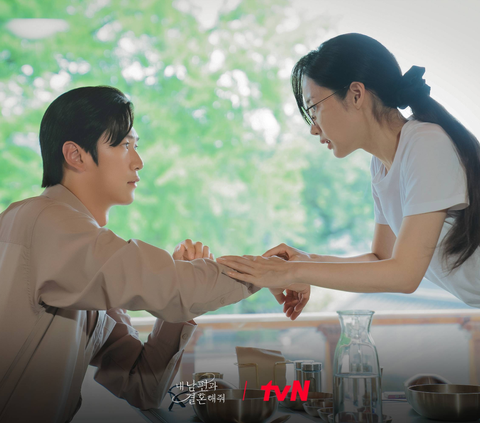 Marry My Husband, Drama Romantis Fantasi dan Transformasi Total Park Min Young