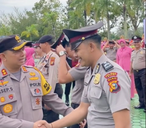 ⁠2 Bintara Polri Dihukum Komandan Gara-Gara Naik Pangkat Belum Didampingi Bhayangkari 'Jangan Kumis Saja Ditebalin'