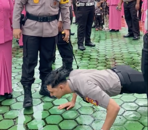 ⁠2 Bintara Polri Dihukum Komandan Gara-Gara Naik Pangkat Belum Didampingi Bhayangkari 'Jangan Kumis Saja Ditebalin'