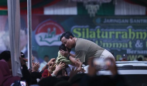 Calon presiden nomor urut 2 Prabowo Subianto berkampanye di tiga provinsi di pulau Sumatera, Selasa (9/1).<br>