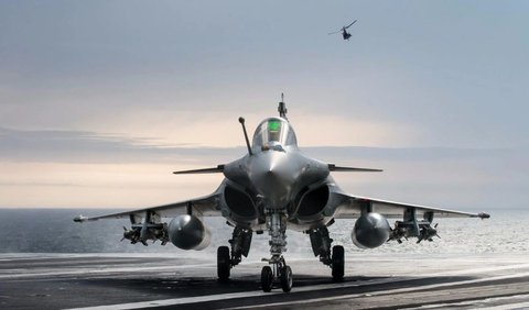 “Jadi secara total pengadaan pesawat jet Rafale oleh Kementerian Pertahanan RI berjumlah 42 unit,”