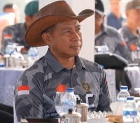 Panglima TNI Jenderal Agus Subiyanto menghadiri acara Bakti Sosial (Baksos) dan Fun Offroad TNI 2024 yang diselenggarakan di Sagoro Hills, Bogor pada Minggu (7/1). <br>