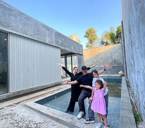 Build Luxury House, Mona Ratuliu Shocked by 4 Times Increased Budget
