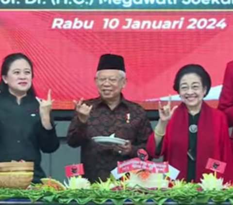 Momen Wapres Ma'ruf Amin Pose 3 Jari Bareng Megawati dan Ganjar di HUT ke-51 PDIP