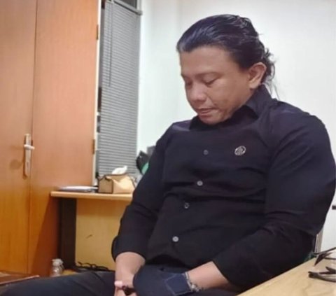 Beredar Foto Ferdy Sambo di Tahanan Usai Isu Tak Ditahan dan Tidur di Ruang Ber-AC, Model Rambut Bikin Salfok