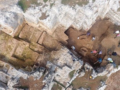 Makam Kuno Berisi 54 Bocah di Dekat Gereja Berusia 1500 Tahun Ditemukan, Penyebab Kematian Masih Misterius