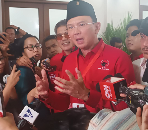 Ahok Doesn't Communicate with Jokowi about PDIP Anniversary: I Don't Have His WhatsApp
