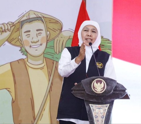 Khofifah Officially Logs into Prabowo-Gibran TKN