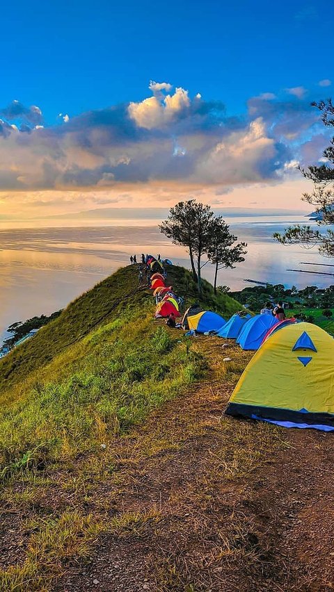 <b>Liburan ke Bukit Siattar, Menikmati Pesona Alam Danau Toba dari Ketinggian</b>