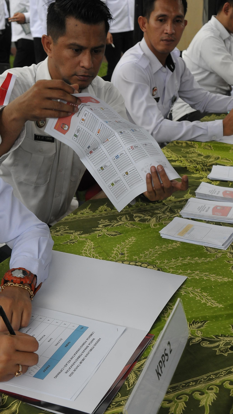 Sebanyak 56 TPS yang tersebar di Lapas dan Rutan dan Lembaga Pembinaan Khusus Anak (LPKA) wilayah Jakarta disediakan untuk kelancaran Pemilu 2024.<br>(merdeka.com/Imam Buhori)<br>