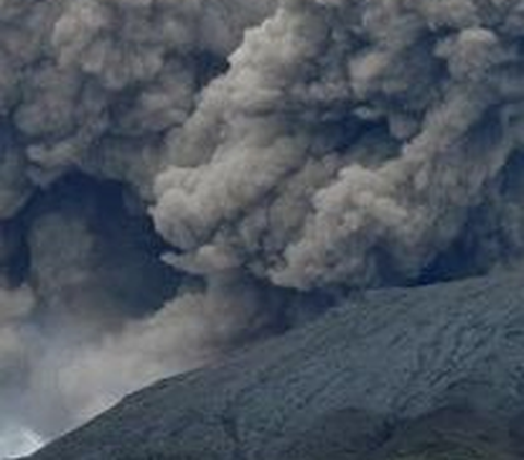 PVMBG: Gunung Marapi Alami Perubahan Tipe Erupsi dari Freatik jadi Magmatik