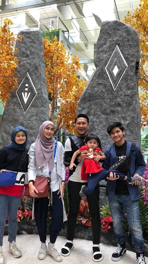 This is the amount of pocket money given by 6 celebrities to their children, Arie Untung gives Rp 1.5 million per month.