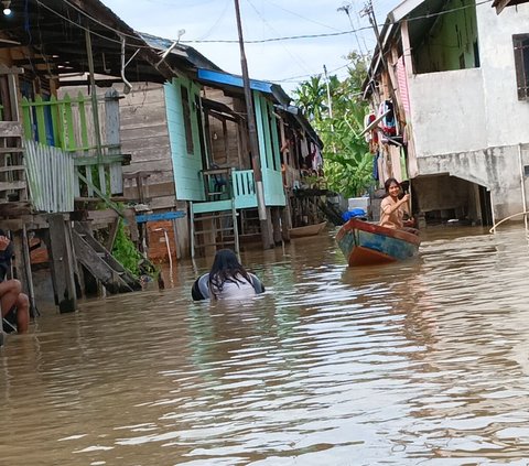Seribu Lebih Rumah Terendam Banjir Usai Hujan Sepekan, Jambi Siaga Tiga