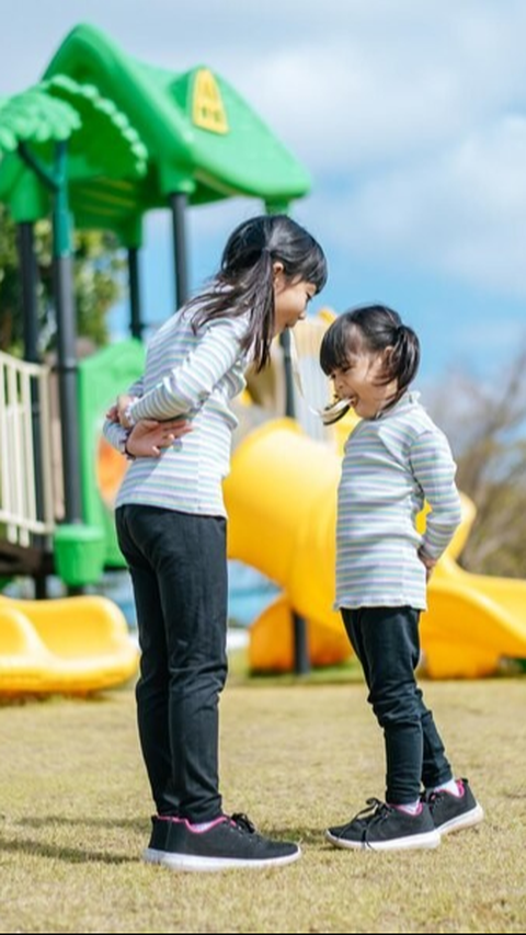 Anak Sulung adalah Anak Pertama, Berikut Karakter dan Perannya di Dalam Keluarga