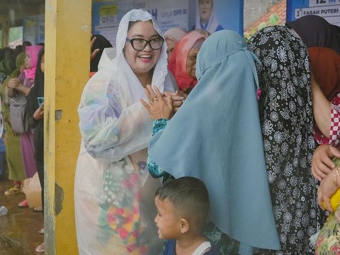 Anak Jenderal Bintang Tiga Polisi Basah-basahan Terabas Hujan, Bapaknya Kawan Kapolri