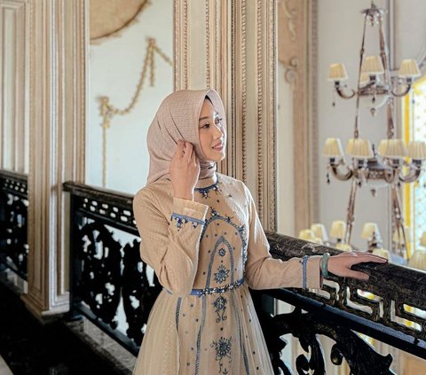 Rumahnya Bak Istana Klasik Megah, Intip Profil Keluarga Crazy Rich Sidoarjo yang Dikenal Dermawan