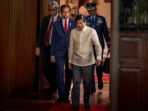 Jokowi Protested by Filipino Citizens During Meeting with Ferdinand Marcos, Here’s What They Requested