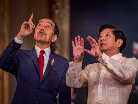 Jokowi Protested by Filipino Citizens During Meeting with Ferdinand Marcos, Here’s What They Requested