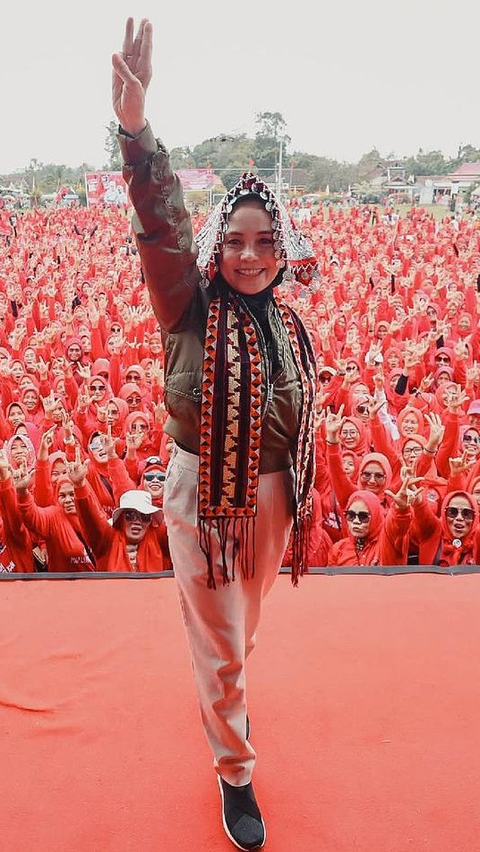 Sapa Pendukung Ganjar-Mahfud di Lampung & Sumsel, Siti Atikoh Dicurhati soal Pupuk Subsidi Langka & Pendidikan Mahal