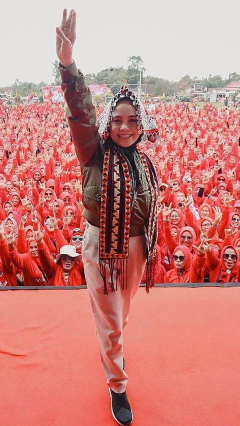 Cerita Siti Atikoh, Istri Ganjar Disebut Ambisius karena Ikut Terjun Kampanye Pilpres 2024