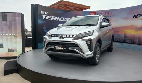 Astra Daihatsu Sigra terlaris dengan volume 63.285 unit, berkontribusi  32,6%. Disusul Gran Max Pikap 43.896 unit (22,6%); dan Terios 24.785 unit (12,8%).