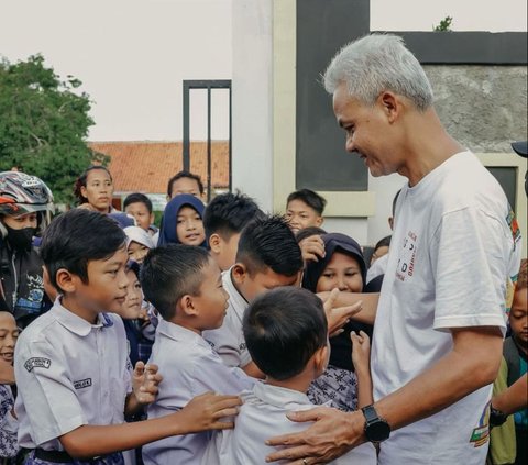 Photos of Ganjar Pranowo Staying at a Resident's House, Very Simple!